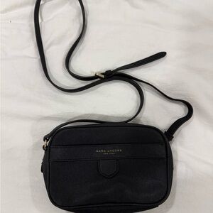 Marc Jacobs Elegant Black Crossbody Bag